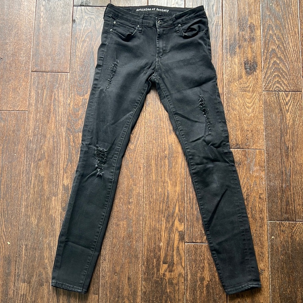 Articles of Society distressed black denim jean size 27